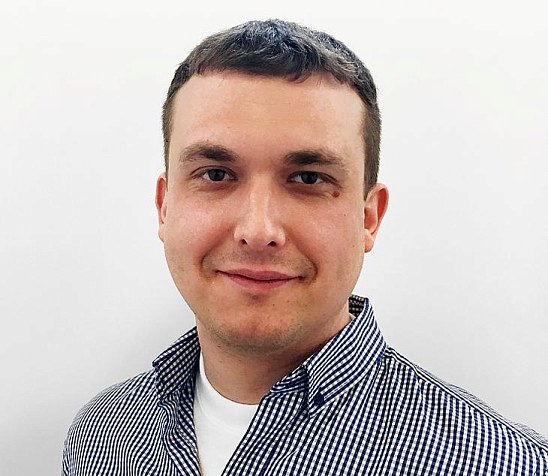 E-COM В ГОРЛЕ: Дмитрий Чирков о том, как онлайн-продажи помогают аптечным сетям выживать и развиваться